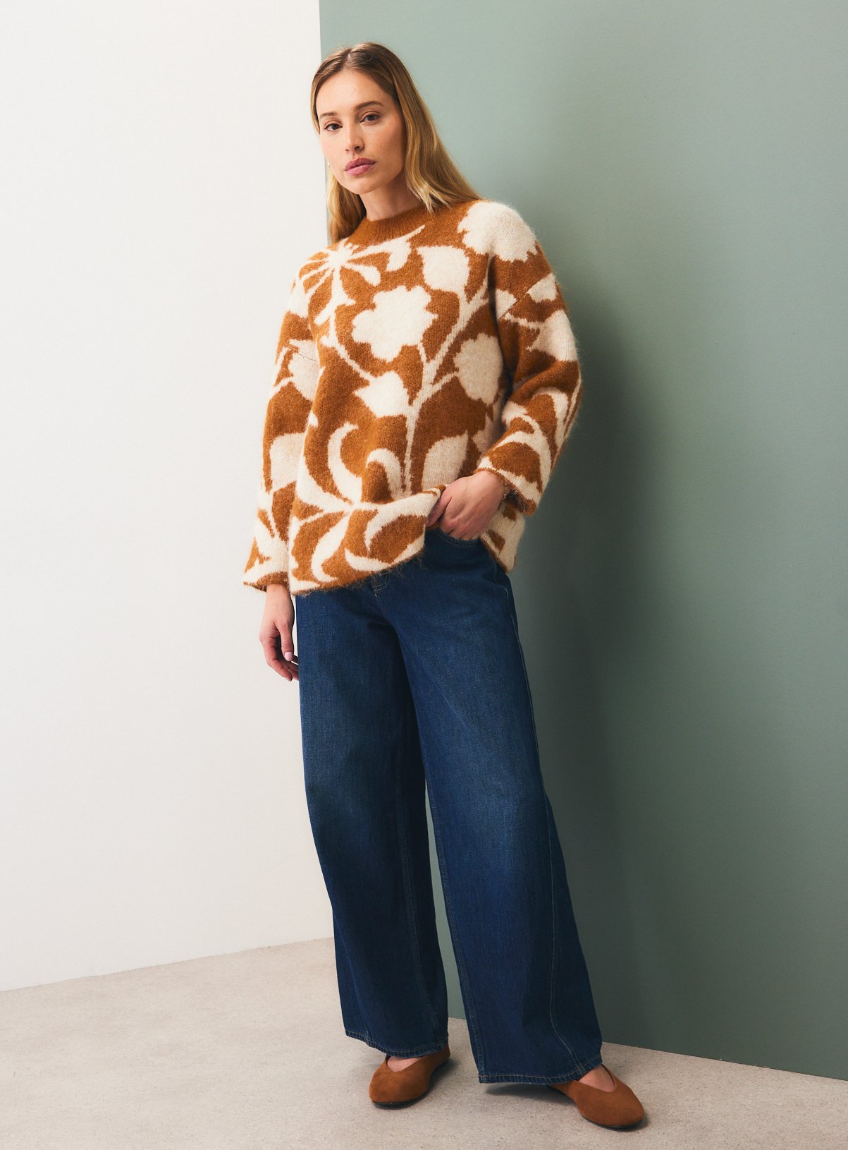 Tu x Morris & Co. Blurred Floral Oversized Jumper XS - Image 2 thumbnail
